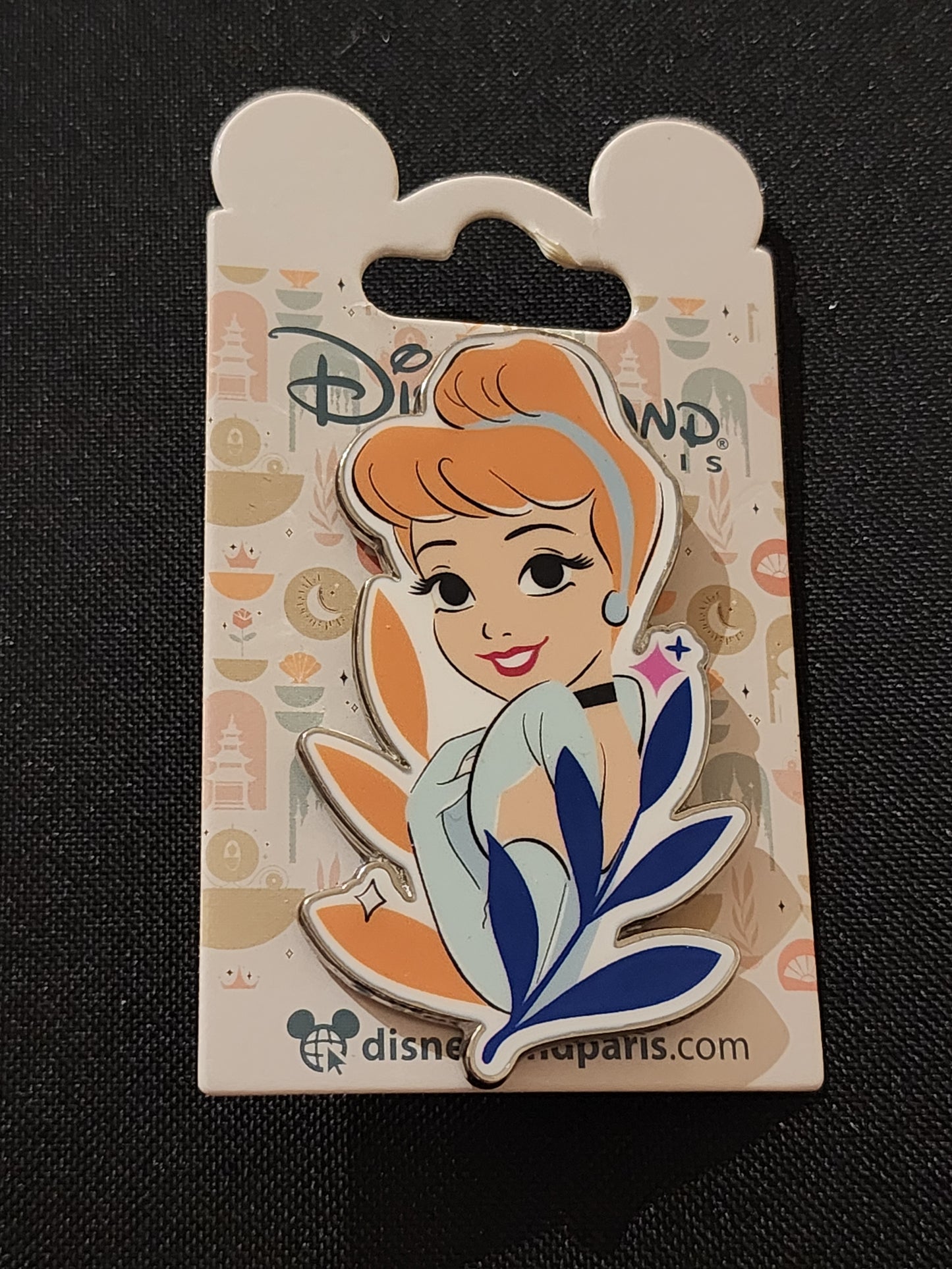 Paris pins ( pick your pins)